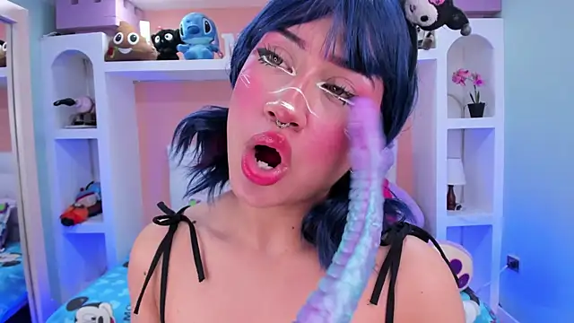 miss   megan online show from 10/22/25, 06:07