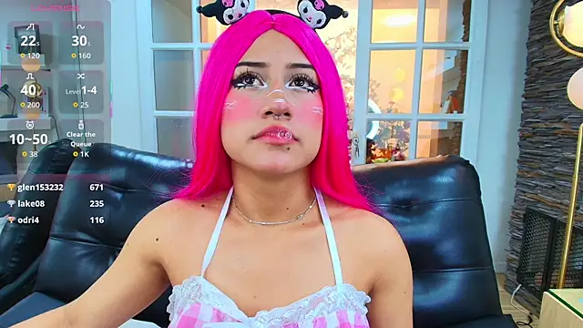 miss   megan online show from 11/22/25, 06:07