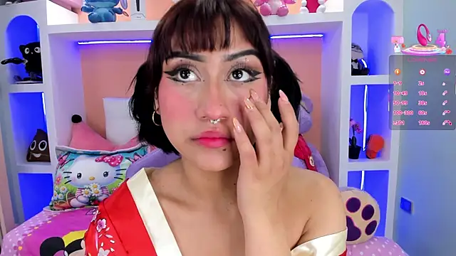 Snapshot of miss___megan chatting on 03/18/25, 02:40 miss megan online show from 03/18/25, 02:40