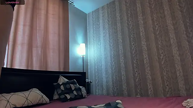 Snapshot of Velvetworld chatting on 03/14/25, 09:35 Velvetworld online show from 03/14/25, 09:35