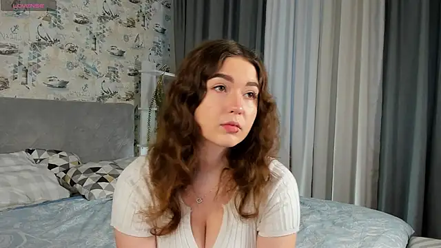 Snapshot of Velvetworld chatting on 02/13/25, 06:20 Velvetworld online show from 02/13/25, 06:20