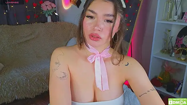 Caroline  Brown online show from 02/19/26, 05:15