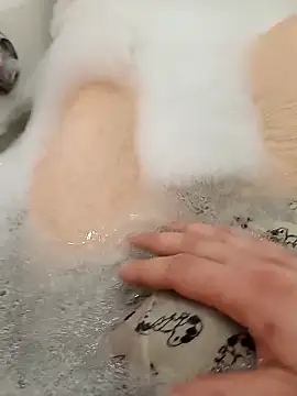 flo000031 online show from 01/15/26, 02:53