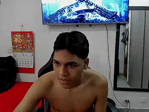 David Gil19 online show from 02/15/25, 11:39