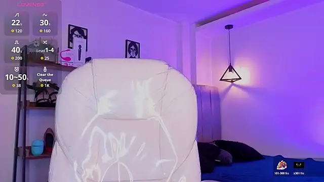 Miller Vanessa  online show from 10/30/25, 08:28