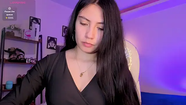 Miller Vanessa  online show from 11/05/25, 08:45