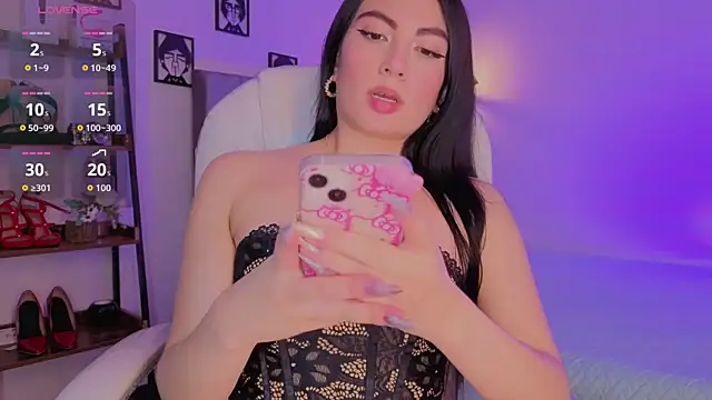 Miller Vanessa  online show from 11/20/25, 08:42