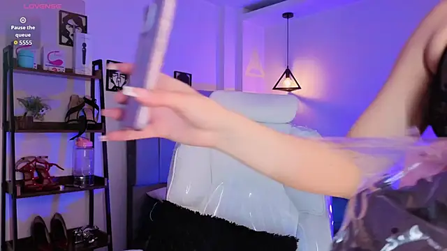 Miller Vanessa  online show from 03/28/26, 09:05