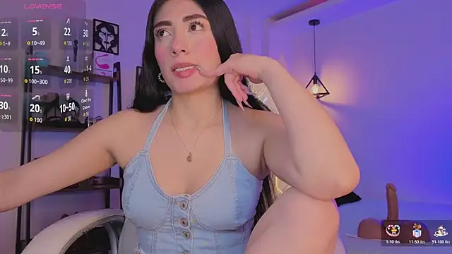 Miller Vanessa  online show from 11/24/25, 08:42