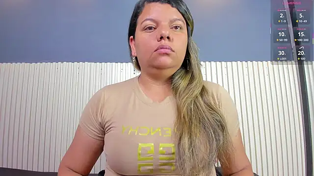 Snapshot of Aida-nicolle chatting on 10/10/25, 11:11 Aida-nicolle online show from 10/10/25, 11:11