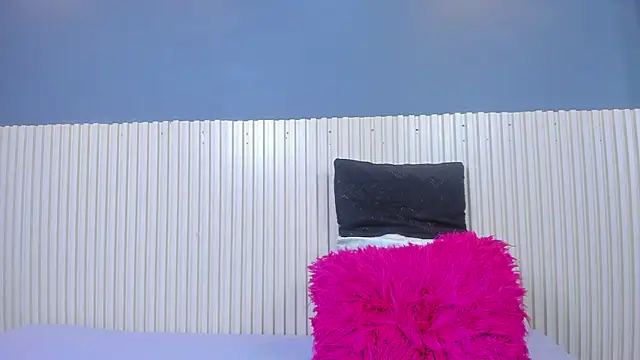 Snapshot of Aida-nicolle chatting on 09/11/25, 10:04 Aida-nicolle online show from 09/11/25, 10:04