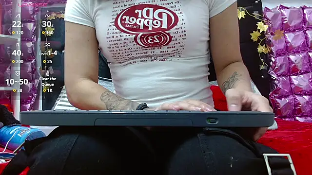 Snapshot of poisondost_hot chatting on 09/23/25, 11:39 poisondost hot online show from 09/23/25, 11:39