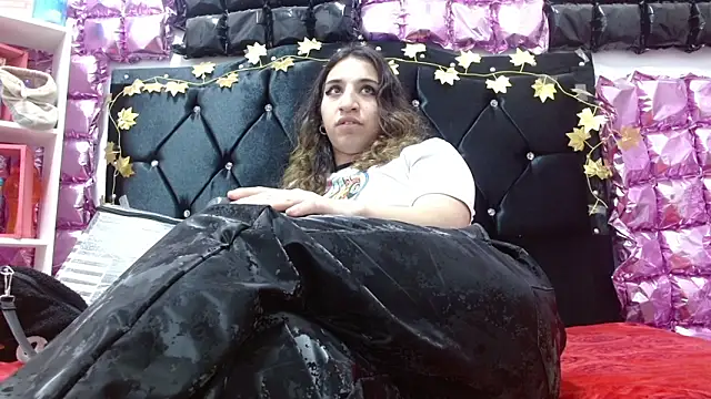 Snapshot of poisondost_hot chatting on 10/08/25, 12:50 poisondost hot online show from 10/08/25, 12:50