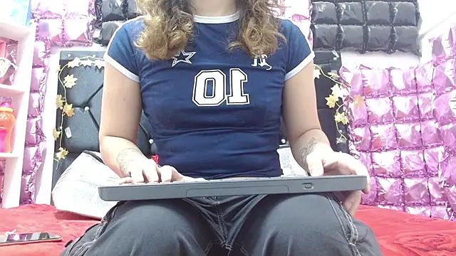 poisondost hot online show from 10/24/25, 11:53