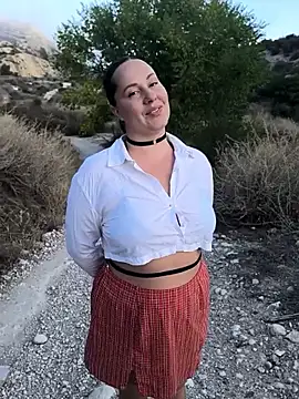 Mona Plus online show from 09/19/25, 06:28