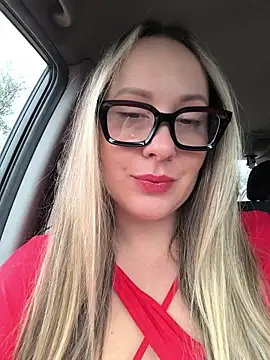 Mona Plus online show from 12/19/25, 08:17