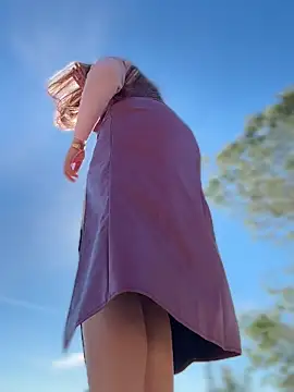 Mona Plus online show from 04/06/26, 08:37