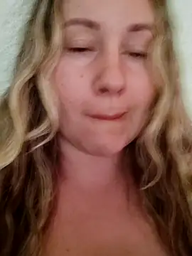 Mona Plus online show from 03/11/25, 07:24