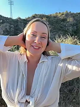Mona Plus online show from 06/02/26, 05:51