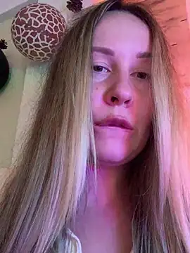 Mona Plus online show from 03/18/25, 02:06