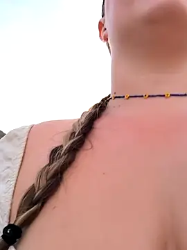 Mona Plus online show from 09/12/25, 06:18