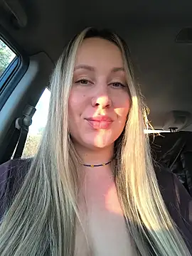 Mona Plus online show from 11/29/25, 07:41