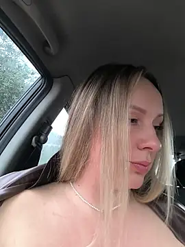 Mona Plus online show from 12/17/25, 08:52