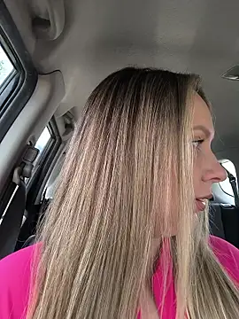 Mona Plus online show from 12/22/25, 09:20