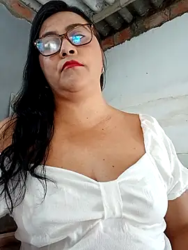 promiscuous-indecent-momm online show from 09/21/25, 01:38