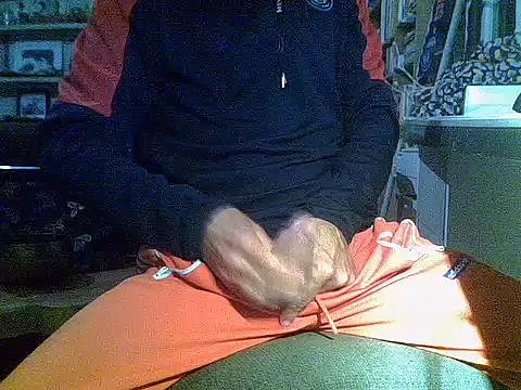 createur34 online show from 04/19/26, 07:49