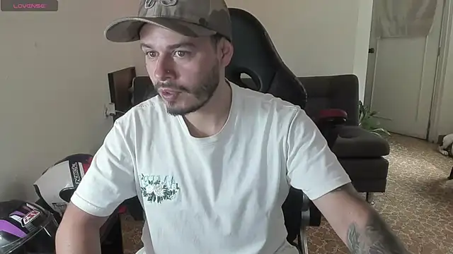 ragnar lothbrok777 online show from 09/15/25, 07:14