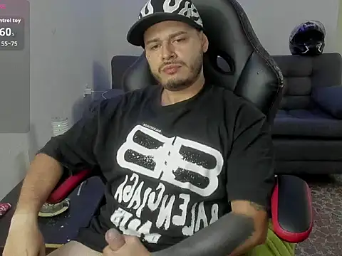 ragnar lothbrok777 online show from 04/12/26, 11:24