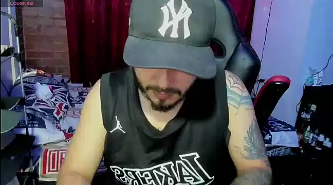 ragnar lothbrok777 online show from 02/18/25, 04:37