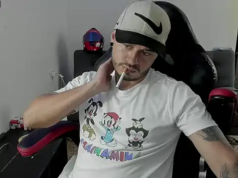 ragnar lothbrok777 online show from 10/24/25, 07:24