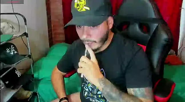 ragnar lothbrok777 online show from 03/05/25, 10:54