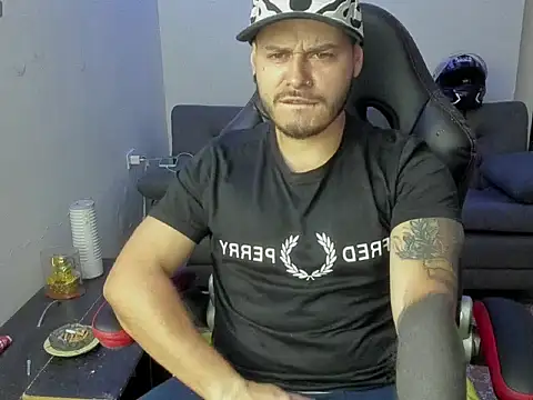 ragnar lothbrok777 online show from 04/14/26, 04:17