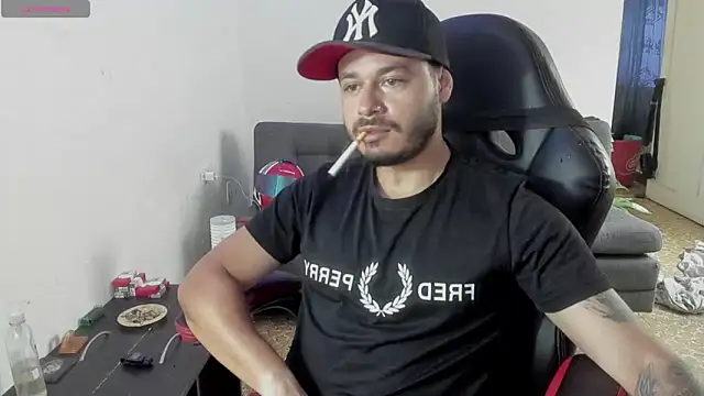 ragnar lothbrok777 online show from 10/21/25, 08:19