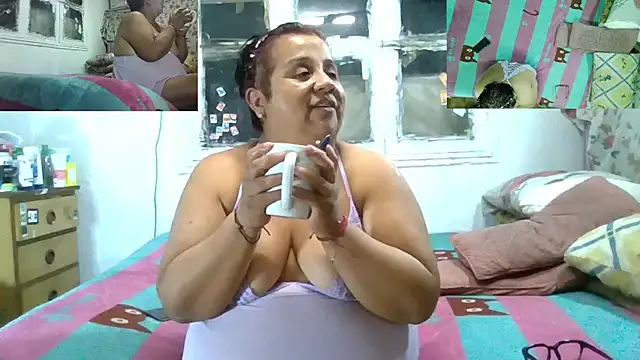 erinadarling79 online show from 04/12/26, 02:37