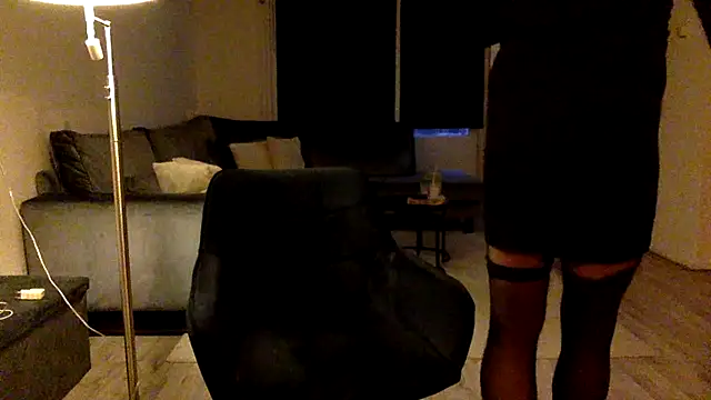 Bleueyez007 online show from 04/03/26, 06:14