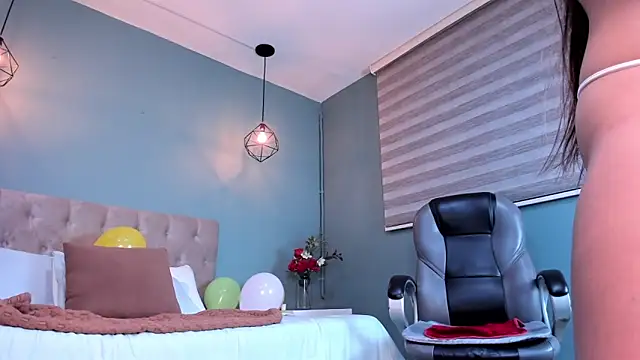 Sky blue   online show from 03/11/25, 06:08