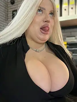 Eliaden online show from 10/25/25, 03:17