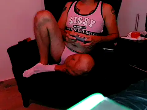 Snapshot of Iscariot19 chatting on 11/03/25, 04:07 Iscariot19 online show from 11/03/25, 04:07