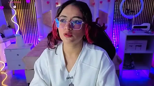 kristen tay online show from 04/01/26, 03:08