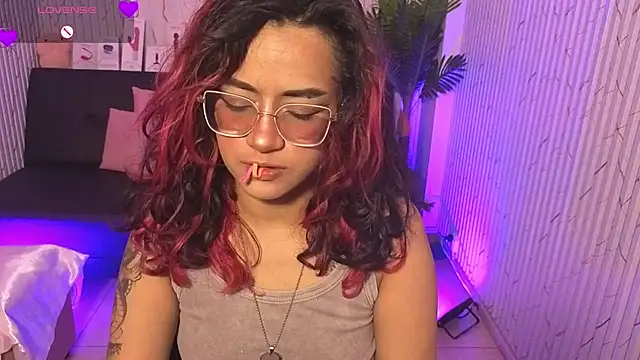 kristen tay online show from 04/13/26, 03:21