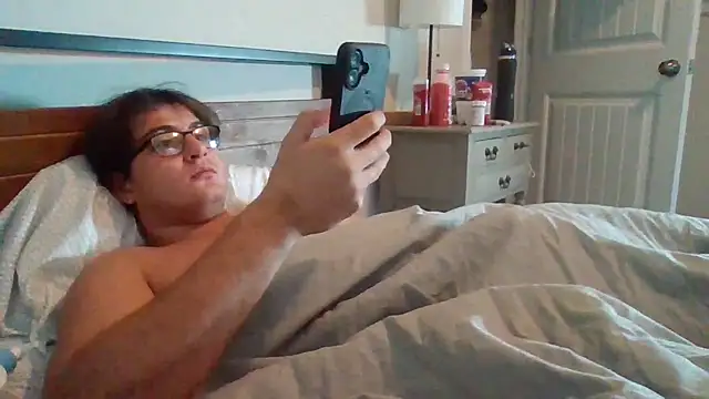 danyh2023 online show from 10/22/25, 04:06