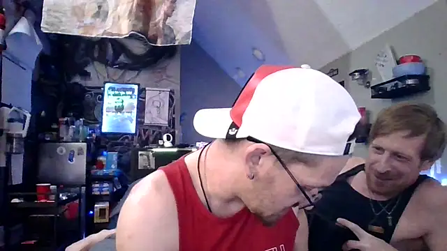 Snapshot of Sk00byJaXxX212 chatting on 03/28/26, 04:02 Sk00byJaXxX212 online show from 03/28/26, 04:02