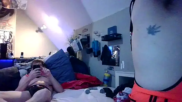 Snapshot of Sk00byJaXxX212 chatting on 03/10/26, 03:32 Sk00byJaXxX212 online show from 03/10/26, 03:32