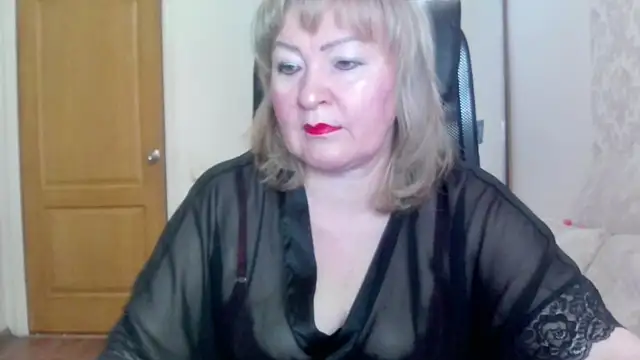 Snapshot of Victoria_secrets_ chatting on 06/18/26, 04:44 Victoria secrets online show from 06/18/26, 04:44