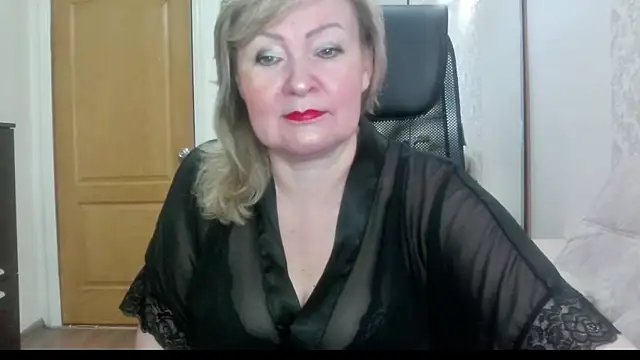 Snapshot of Victoria_secrets_ chatting on 07/11/26, 07:41 Victoria secrets online show from 07/11/26, 07:41