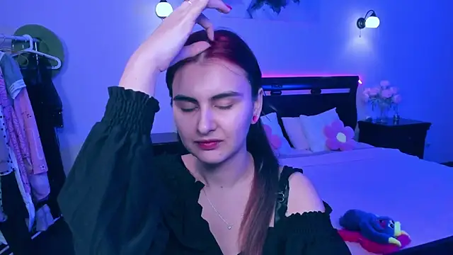 GabriellaMays online show from 03/17/25, 08:18